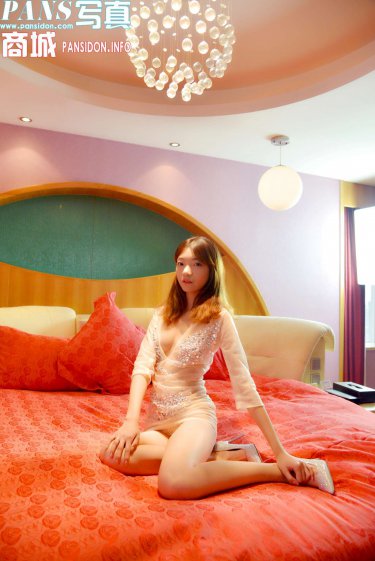 小说美女图